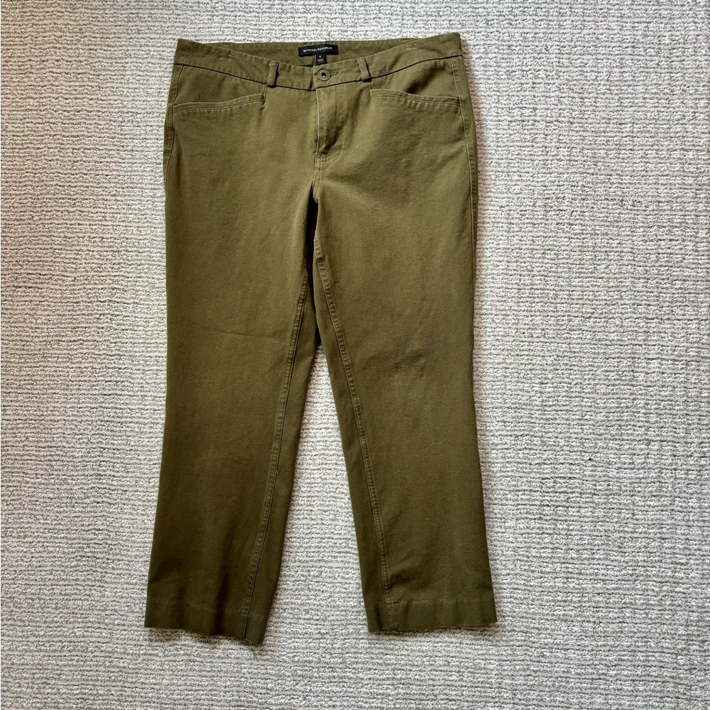 Banana Republic straight leg trousers, olive, size 8